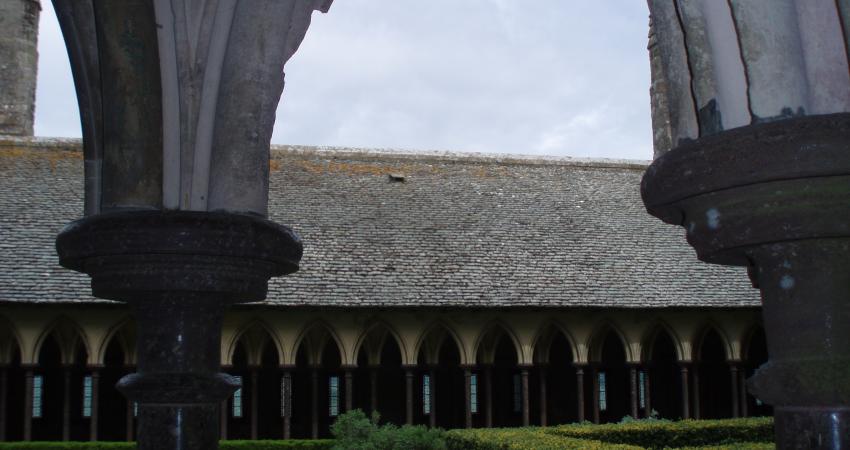 cloitre monastère